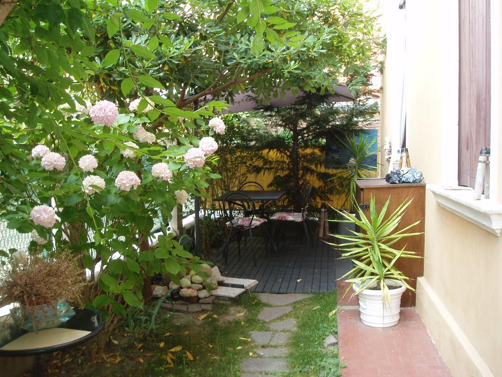 Perla B&B Lido di Venezia ภายนอก รูปภาพ